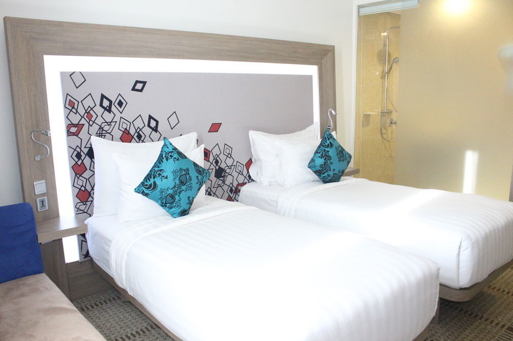 Novotel Makassar Grand Shayla Extérieur photo